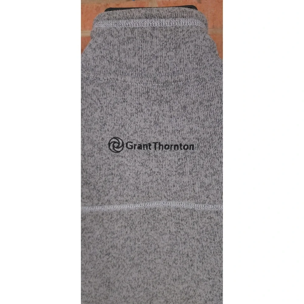 The North Face Sweater Fleece Vest Heather Gray NF0A47FA NEW Grant Thornton